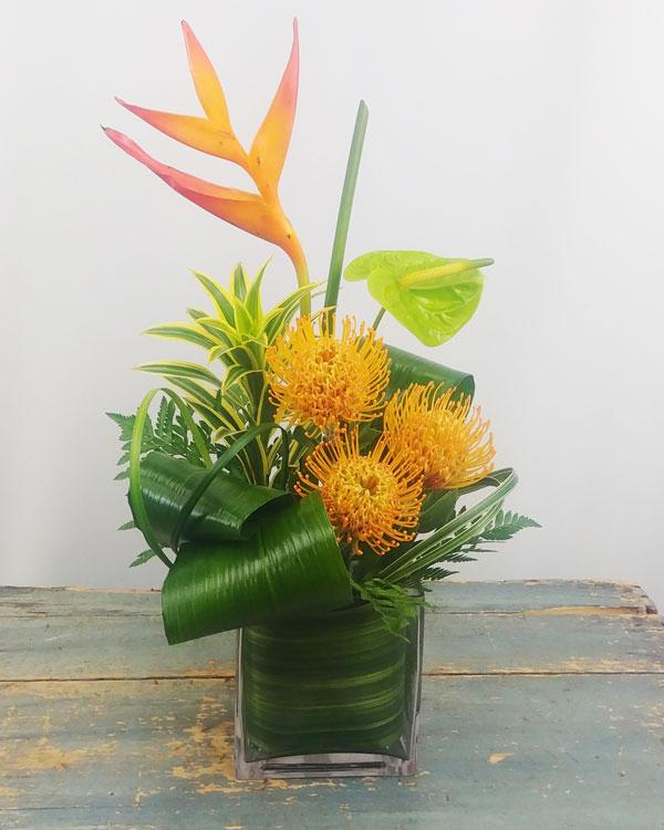 ISLAND PARADISE BOUQUET - Flower Story