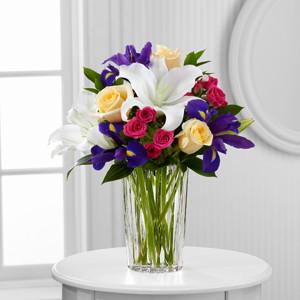 Vera Wang Exclusives - The New Day Dawns??Bouquet By Vera Wang J-V20